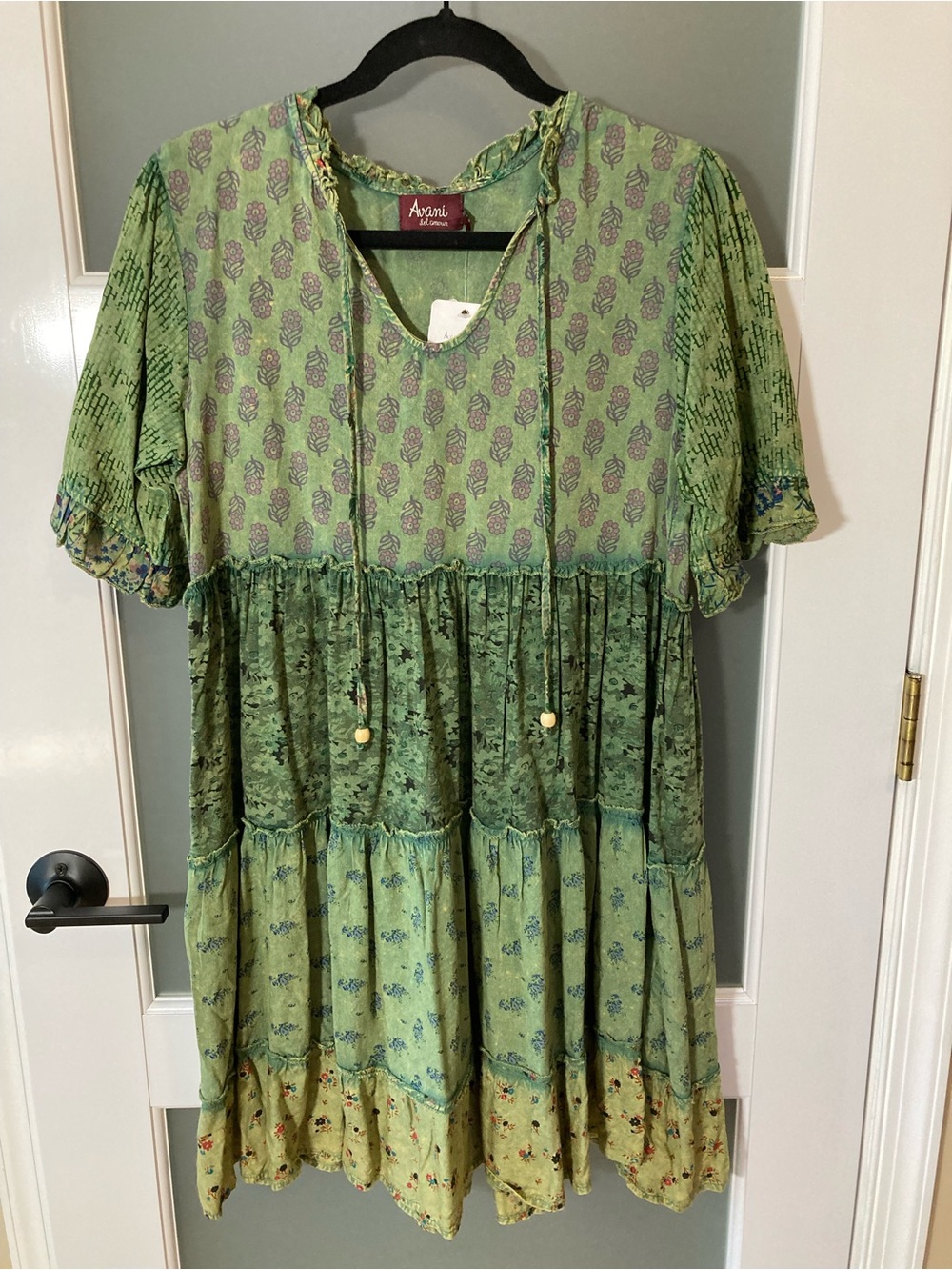 Avani del Amour Olive Green Boho Tiered MIDI Dress - S - gorgeous fabric! NWT!